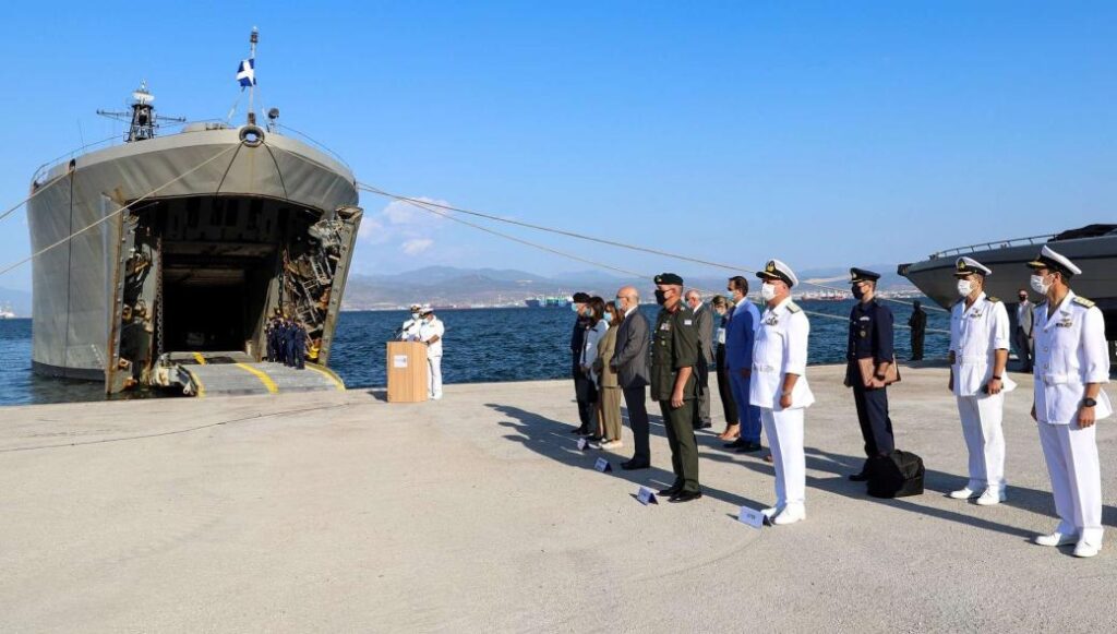 H Ελλάδα στέλνει βοήθεια στον Λίβανο με το αρματαγωγό «ΙΚΑΡΙΑ»