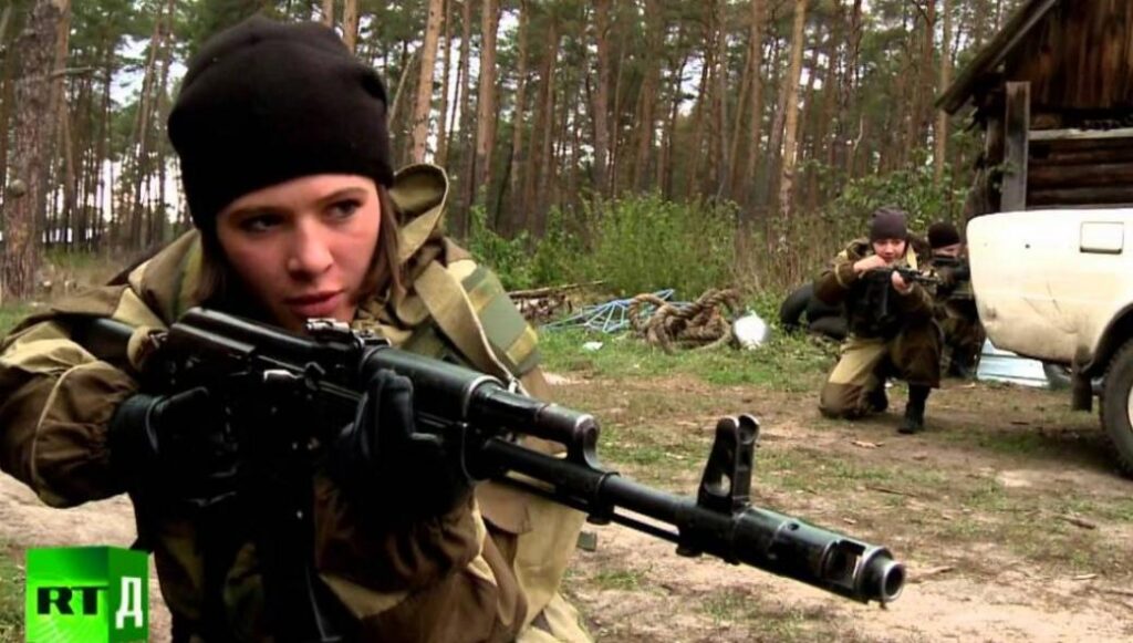 Αυτό είναι το τάγμα γυναικών των Ρώσων αλεξιπτωτιστών (βίντεο)