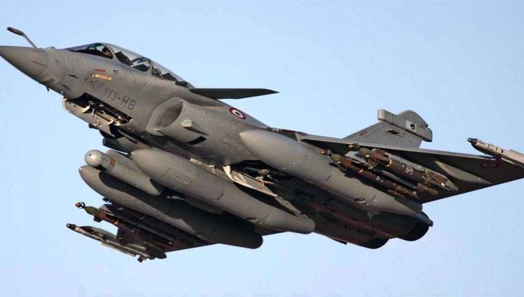 Από μαχητικό Rafale ο ήχος που ακούστηκε σήμερα στο Παρίσι