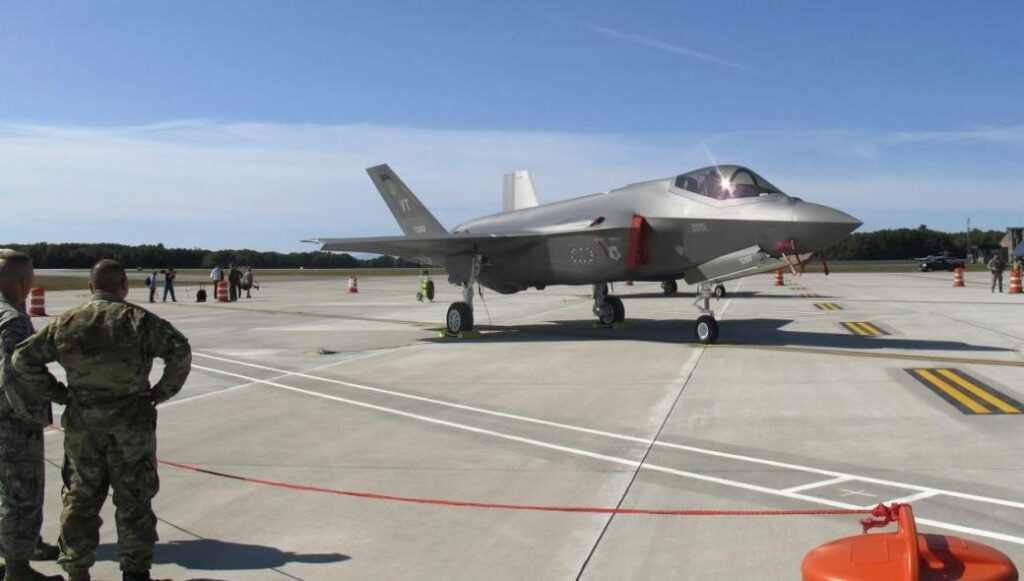 ΗΠΑ: «Δώσαμε F-35 στην Πολωνία για να δοκιμάσουμε τις αντοχές των ρωσικών συστημάτων»
