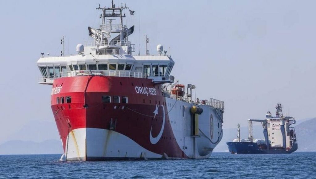 Τουρκία: «Το Oruc Reis κάνει έρευνες στην υφαλοκρηπίδα μας-Η ηπειρωτική Ελλάδα είναι 425χλμ μακριά»