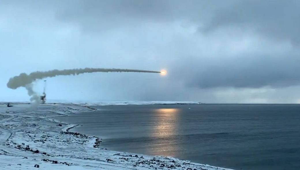 Δείτε την πρώτη εκτόξευση του ρωσικού πυραύλου Onyx στον Αρκτικό Ωκεανό (βίντεο)