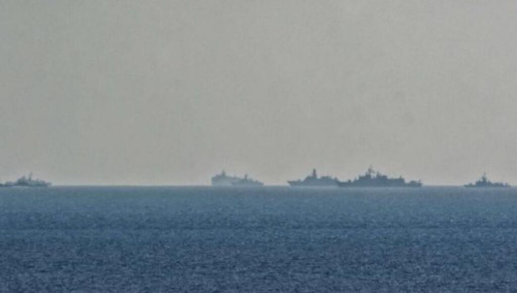 Φωτογραφία-σοκ  από τη Ρόδο: Ο τουρκικός Στόλος «μια ανάσα» από τις ακτές του νησιού