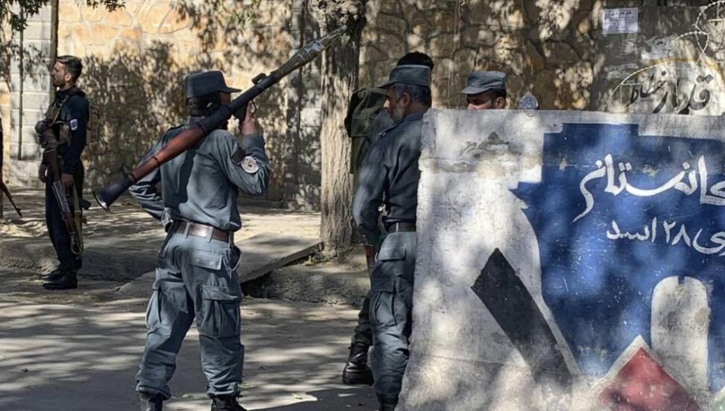 Αφγανιστάν: Έκρηξη και πυρά στο πανεπιστήμιο της Καμπούλ – 20 νεκροί και 40 τραυματίες (βίντεο)