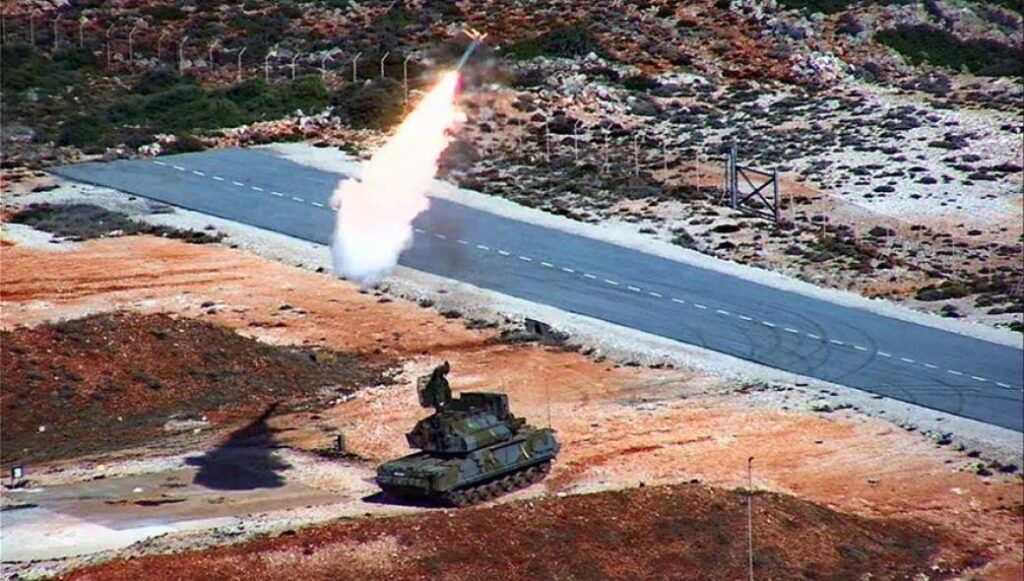Δείτε βολές αντιαεροπορικών συστημάτων από άσκηση στο Πεδίο Βολής Κρήτης (φωτο)