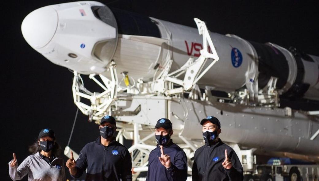 Ο Έλον Μάσκ βιάζεται να…  εγκαταλείψει τη Γη: Νέα εκτόξευση σήμερα του Falcon 9 με 4μελές πλήρωμα!