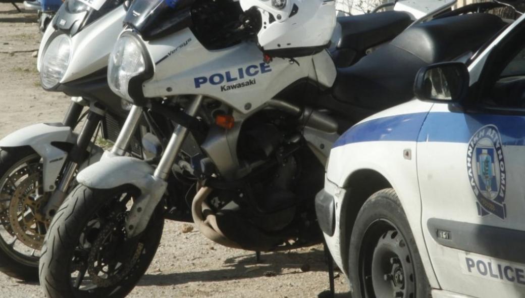 Επεισόδια στο Χαϊδάρι: Νεαροί επιτέθηκαν με πέτρες σε ΔΙΑΣ – Τους πέταξαν κάτω από τις μηχανές τους