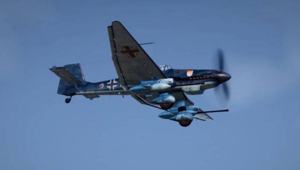 Βίντεο από το ανατολικό μέτωπο: Ju-87 κτυπούν στόχους με τα πανίσχυρα πυροβόλα των 3,7 εκατ.!