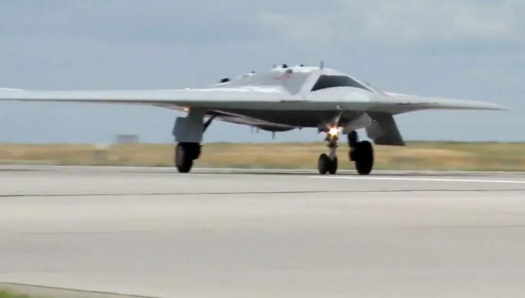 Επανάσταση στα UAV: Η ρωσική Αεροπορία δοκίμασε  το γιγαντιαίο “Okhotnik” σε ρόλο αέρος-αέρος!