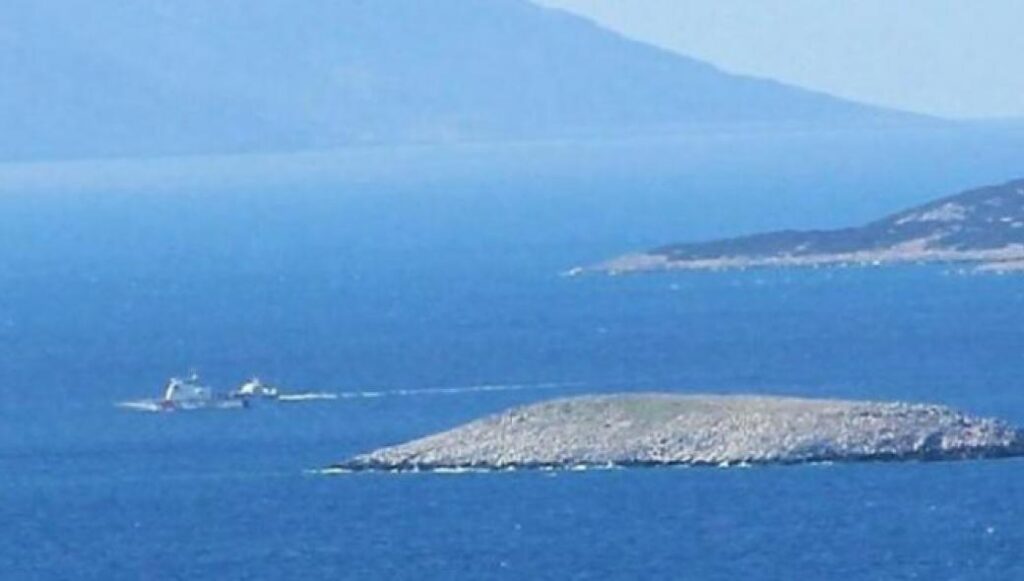 1996: Κρίση των Ιμίων – Το ελληνικό ΥΠΕΞ απορρίπτει με καθυστέρηση την τουρκική ρηματική διακοίνωση