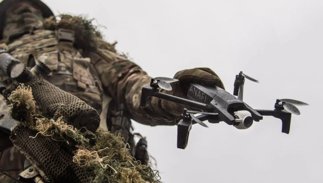 Ο γαλλικός Στρατός θα παραλάβει 300 micro-drones ANAFI