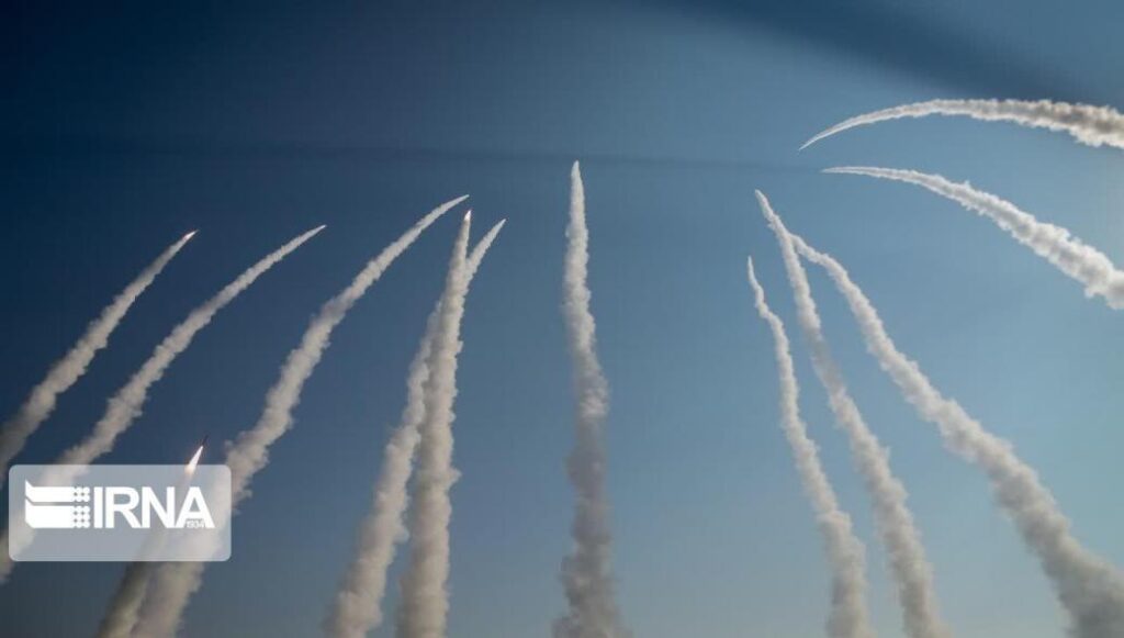 Ιρανικοί βαλλιστικοί πύραυλοι έπεσαν σε απόσταση 100 ν.μ. από το αεροπλανοφόρο USS Nimitz