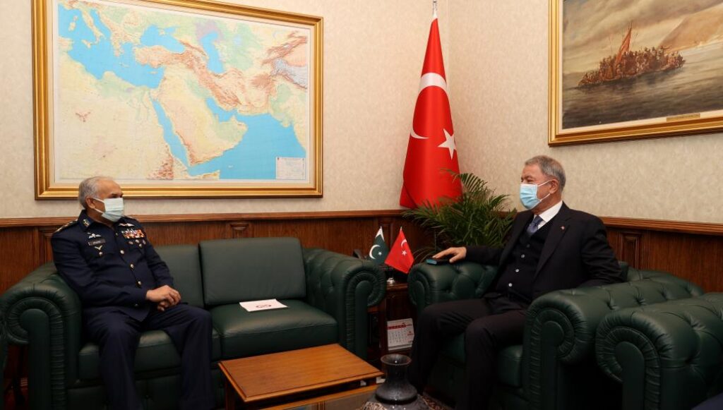 Ο αρχηγός της πακιστανικής αεροπορίας στην Άγκυρα για ανάπτυξη των διμερών σχέσεων
