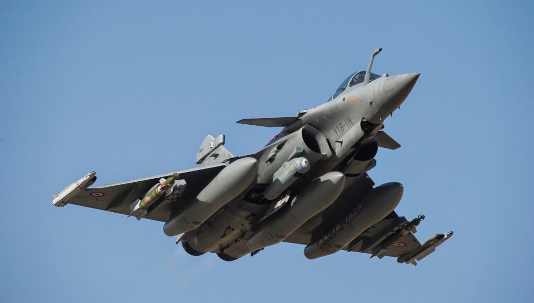 Rafale: Έπεσαν οι υπογραφές! – Ενισχύεται με 18 μαχητικά αεροσκάφη η ΠΑ