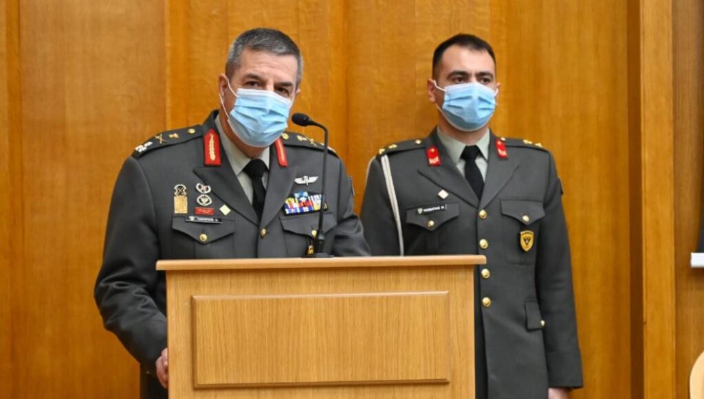 Α/ΓΕΣ Αντιστράτηγος Χ.Λαλούσης: Έδωσε το «παρών» στην αποφοίτηση Αξιωματικών της ΣΤΕΑΜΧ (φώτο)