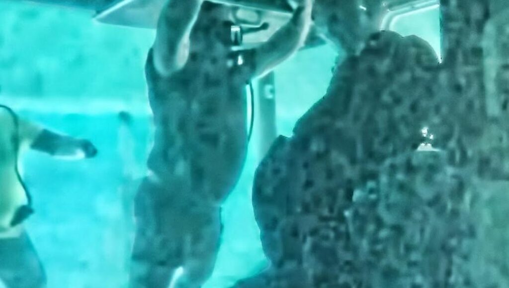 Έτσι διαφεύγουν οι Αμερικανοί πεζοναύτες από ελικόπτερο που βυθίζεται (βίντεο)