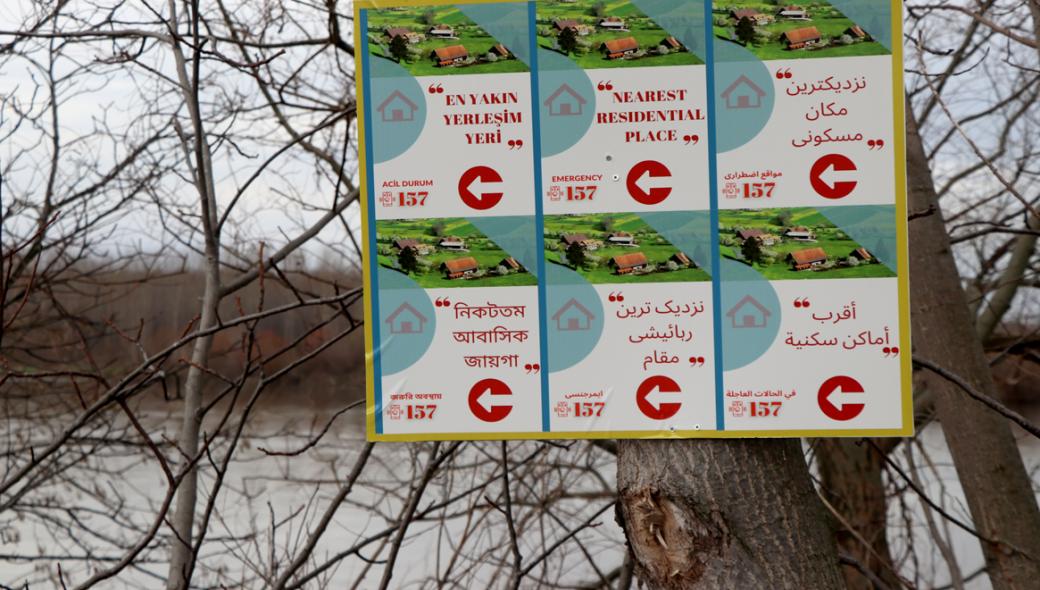 Οι Τούρκοι προετοιμάζουν το έδαφος για νέο κύμα λαθραίων μεταναστών: Τοποθετούν πινακίδες με οδηγίες