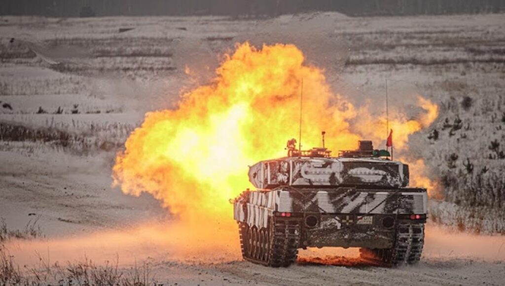 Οι «λεοπαρδάλεις» του πολωνικού Στρατού σε ασκήσεις σε χιονοσκεπές πεδίο