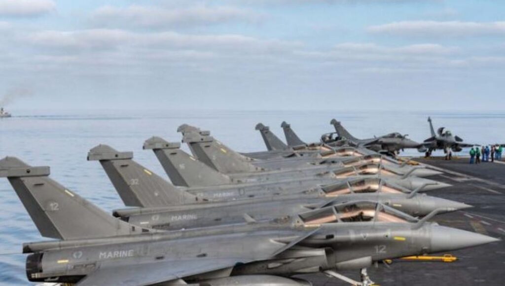 Γαλλικό υπουργείο Άμυνας: Η ομάδα μάχης του R91 Charles De Gaulle πλέει στην ανατολική Μεσόγειο