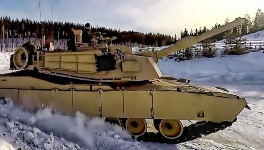 Βίντεο: Abrams και Leopard κάνουν «drift» στον πάγο