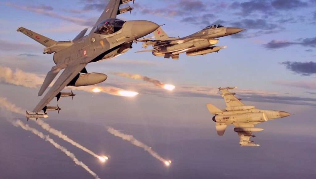 Συρία: Αεροπορικά πλήγματα της Τουρκίας σε περιοχή των Κούρδων