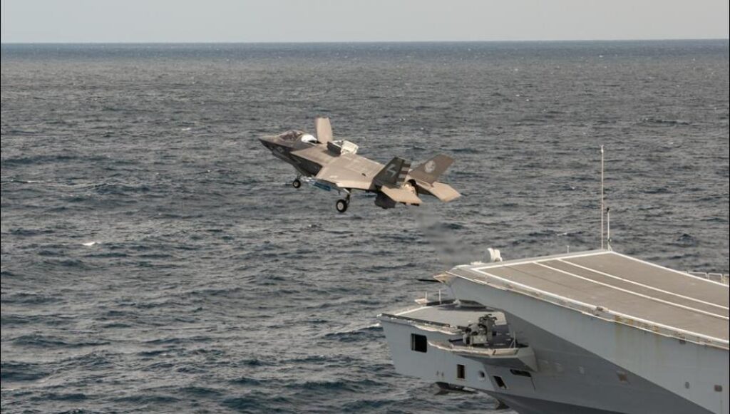 Τα F-35B πλέον θα επιχειρούν από το ιταλικό αεροπλανοφόρο ITS Cavour (φωτό)