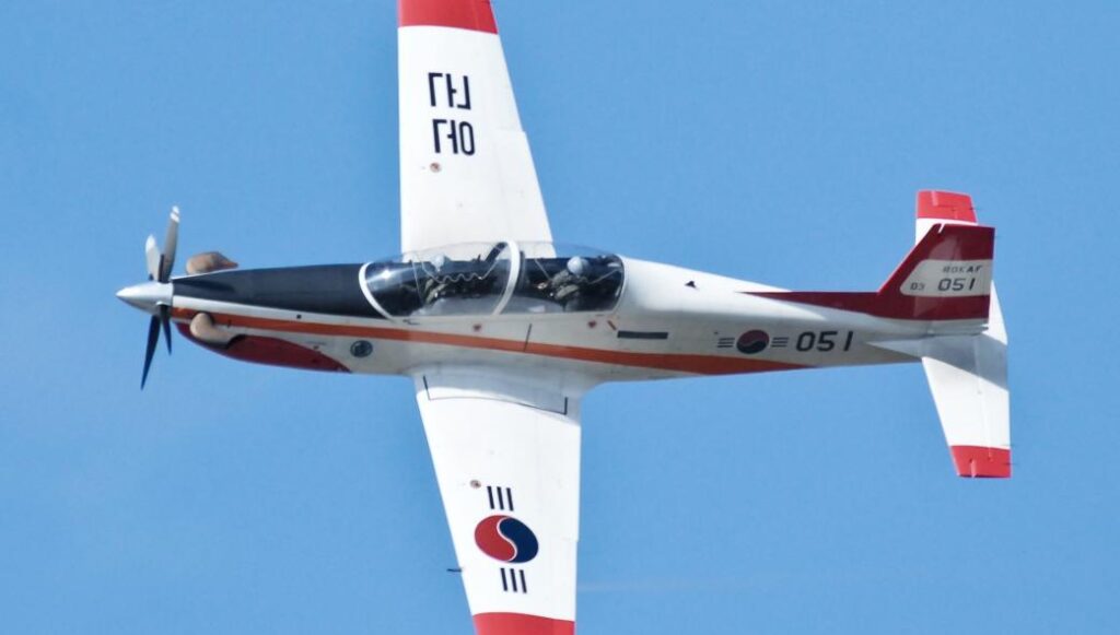 Έπεσε τουρκικό στρατιωτικό εκπαιδευτικό αεροπλάνο στη Σμύρνη