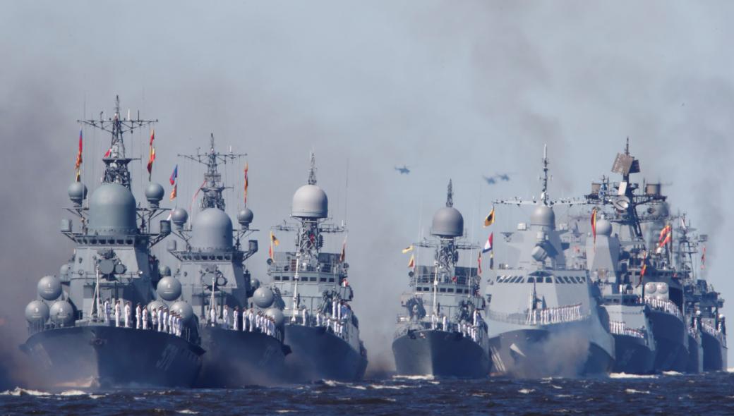 Μαύρη Θάλασσα: 20 ρωσικά πολεμικά σκάφη «περιμένουν» δύο βρετανικές φρεγάτες…