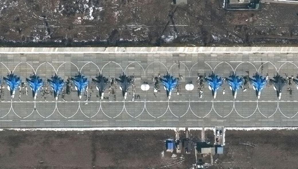 Κριμαία: Προσγειώθηκαν πάνοπλα Su-30 – Ρωσικά διαβατήρια στους κατοίκους του Λουγκάνσκ