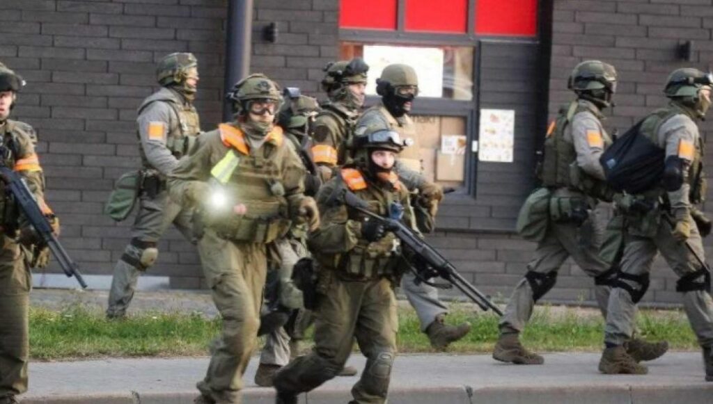 Λευκορωσία: Στρατεύματα & δυνάμεις ασφαλείας συρρέουν στην πρωτεύουσα