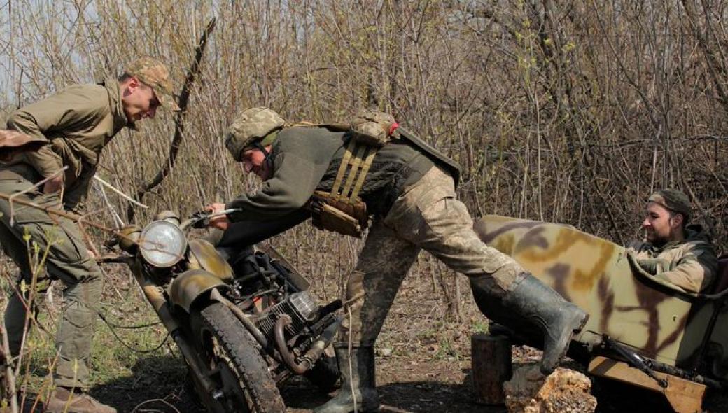 Οι ΗΠΑ ανοίγουν την «στρόφιγγα» των όπλων στην Ουκρανία – Εγκρίθηκε ετήσια στρατιωτική  βοήθεια