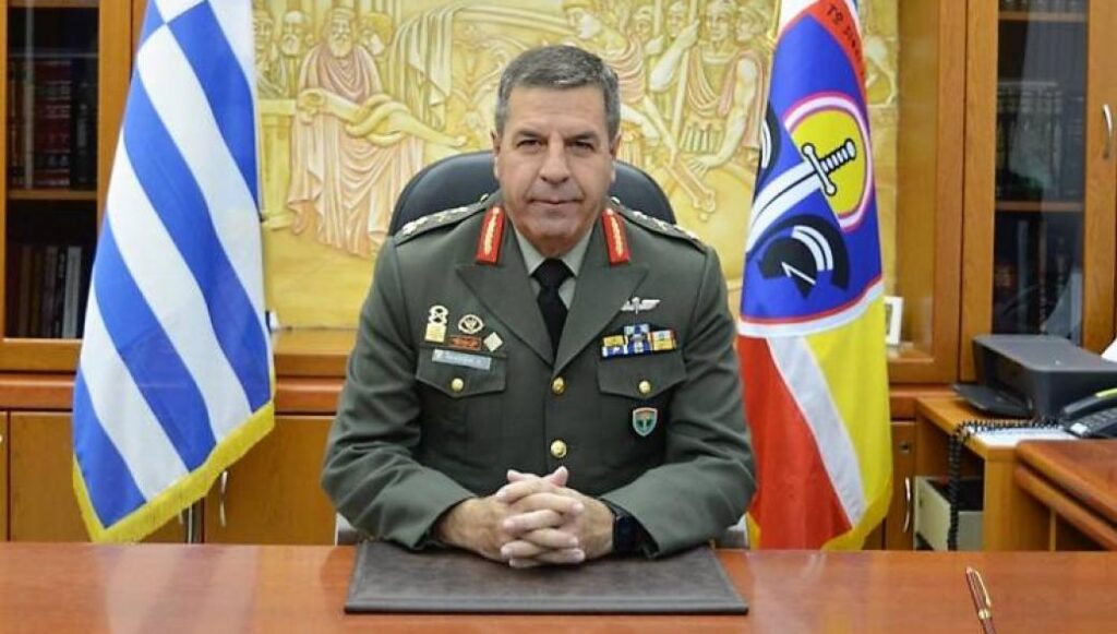 Τηλεδιάσκεψη με τους διοικητές στρατιωτικών σχολών πραγματοποίησε ο αρχηγός ΓΕΣ