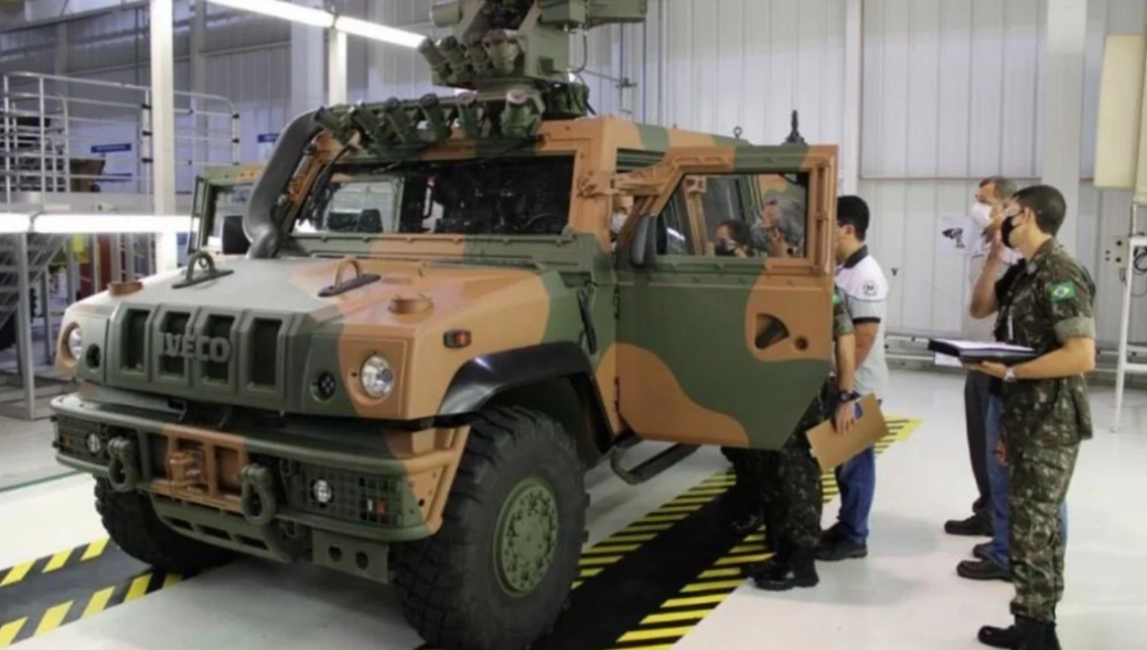 Ο βραζιλιάνικος στρατός παρέλαβε το πρώτο από τα 32 νέα θωρακισμένα οχήματα LMV-BR