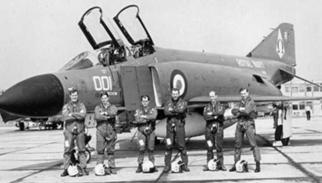 1969: F-4 σπάει το ρεκόρ για την ταχύτερη πτήση από το Λονδίνο στη Νέα Υόρκη