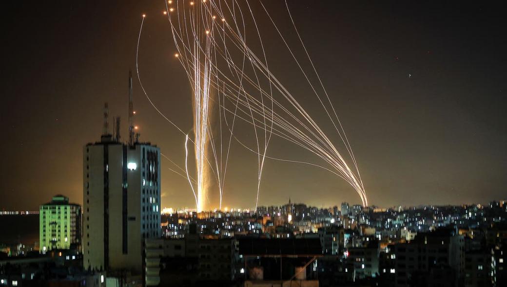Νέα νύχτα κολάσεως στο Ισραήλ: Κατάσταση «εκτάκτου ανάγκης» στη Λοντ – Ρουκέτες και βομβαρδισμοί