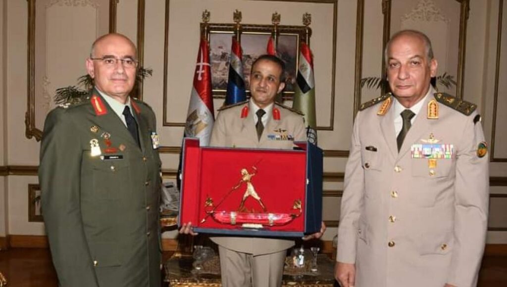 Κύπρος και Αίγυπτος αποφάσισαν ενίσχυση της αμυντικής τους συνεργασίας