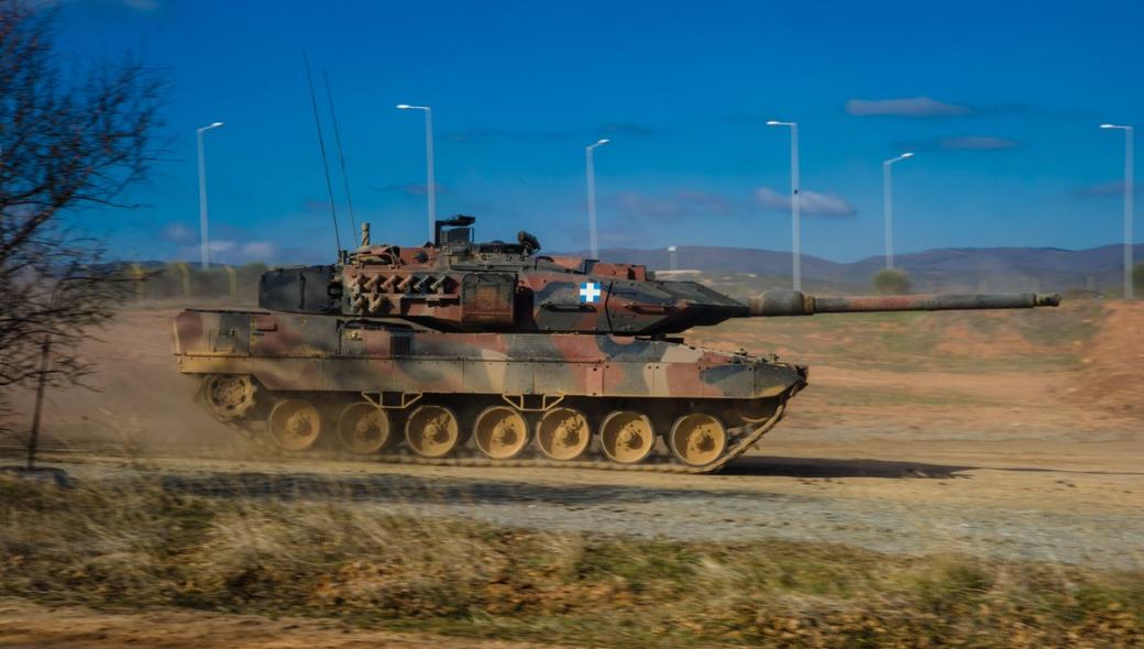 Άσκηση “Strike Back 21”: Με Leopard 2HEL της XXV TΘT και Apache ο ΕΣ στην Βουλγαρία