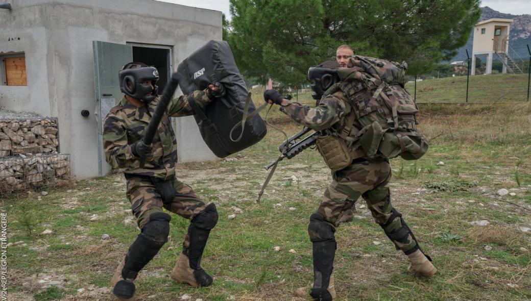 Γαλλικός Στρατός: Εκπαίδευση  των ειδικών δυνάμεων σε σενάρια μάχης σώμα με σώμα