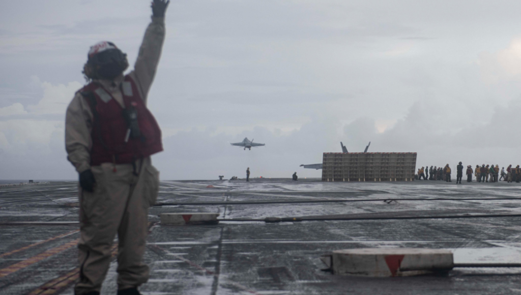 USS Ronald Reagan: Στην Νότια Κινεζική Θάλασσα εισήλθε το αμερικανικό αεροπλανοφόρο (φώτο)