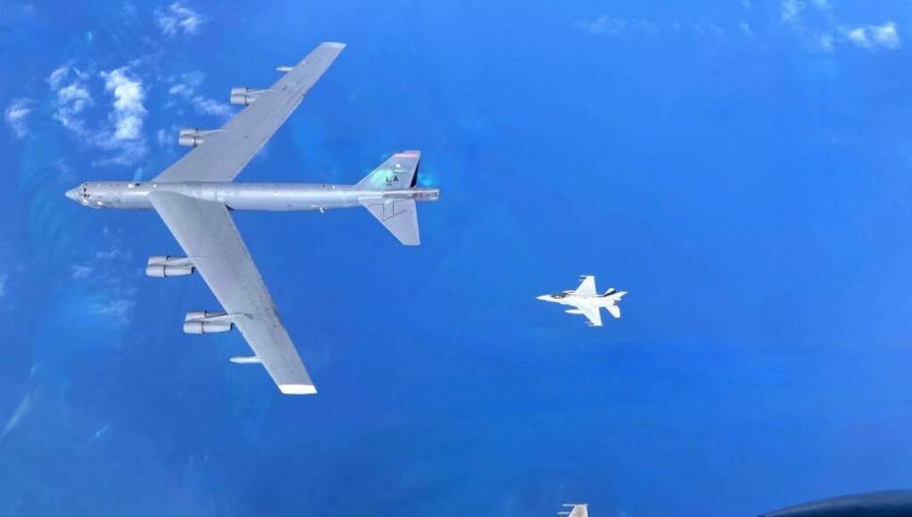 «Spartan Sword»: Συνεκπαίδευση των Ενόπλων Δυνάμεων με την Αεροπορία των ΗΠΑ – Συμμετείχε και Β-52
