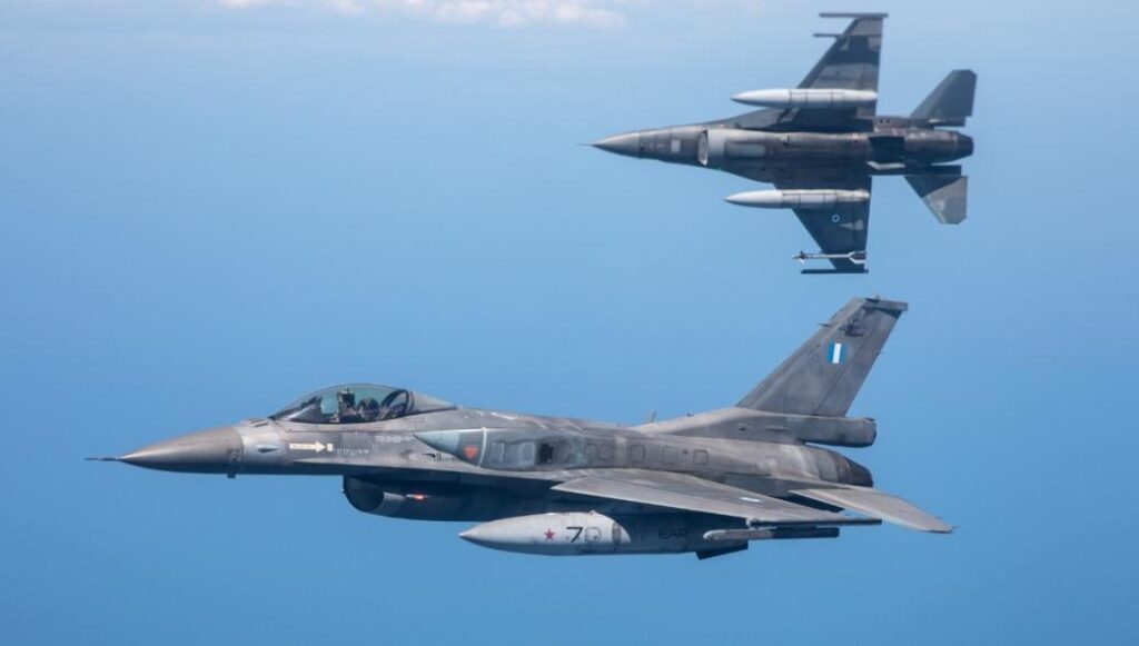 Μαύρη Θάλασσα: Πώς θα ήταν μια αναμέτρηση των F-16 block 52+ της ΠΑ με ρωσικά Su-30SM;