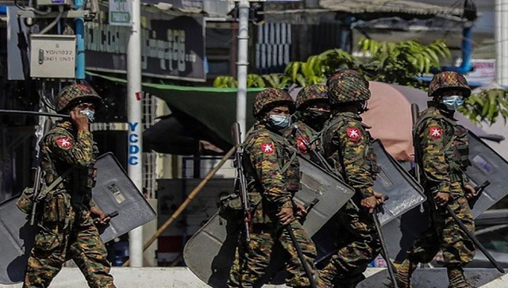 Μιανμάρ: Συγκρούσεις του στρατού με αντιπάλους του πραξικοπήματος – 25 νεκροί