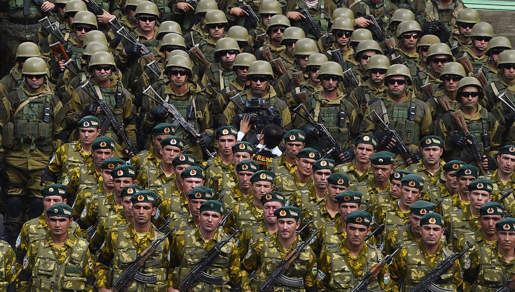 Τατζικιστάν: Έκτακτη στρατιωτική επιθεώρηση διέταξε ο πρόεδρος της χώρας