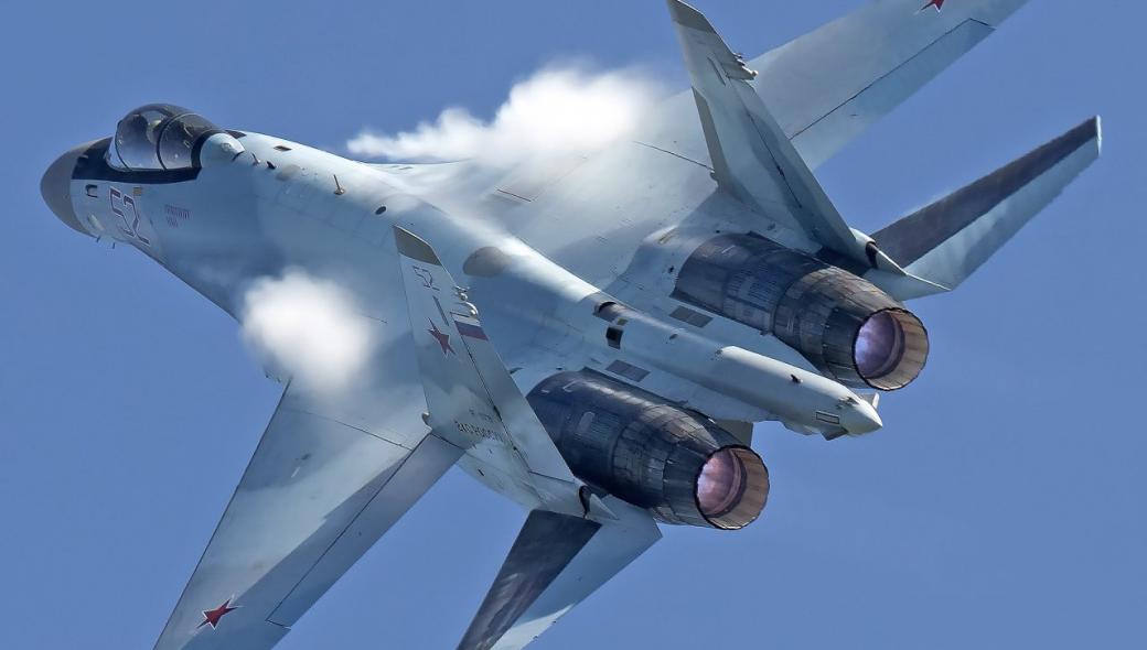 MAKS 2021: Άναυδους άφησαν τους θεατές οι επιδείξεις των Su-35S και Su-57