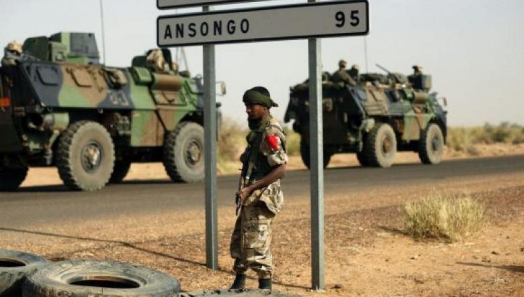 Νίγηρας: 15 στρατιωτικοί νεκροί και 6 αγνοούμενοι σε «τρομοκρατική» ενέργεια