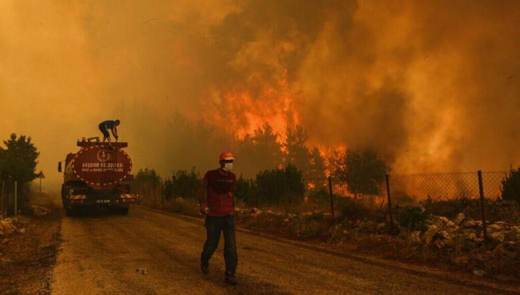 Τουρκικά ΜΜΕ: «Ψέματα η βοήθεια της Ελλάδας στην κατάσβεση των πυρκαγιών στην Τουρκία»