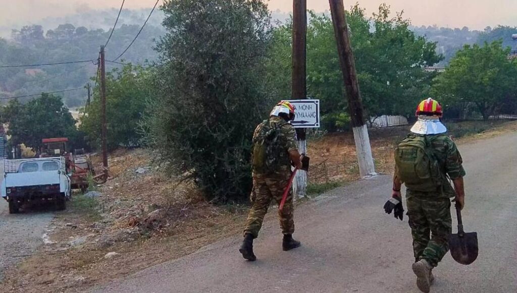 ΣΥΡΙΖΑ: Ερώτηση προς την κυβέρνηση για την αργοπορημένη εμπλοκή των ΕΔ στις πυρκαγιές