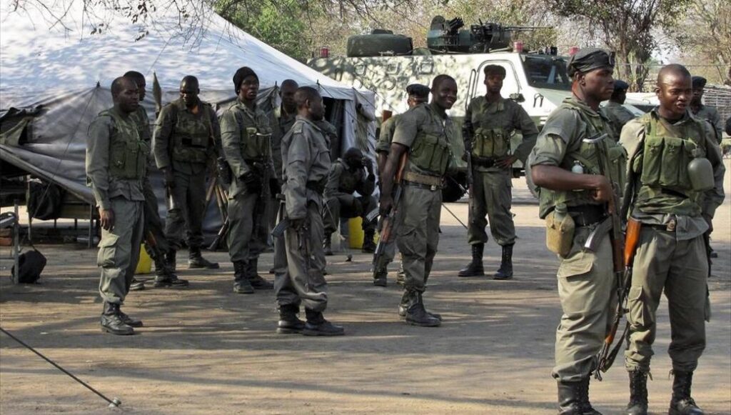 Ο στρατός της Μοζαμβίκης ανακατέλαβε μια πόλη λιμάνι από ισλαμιστές μαχητές (βίντεο)