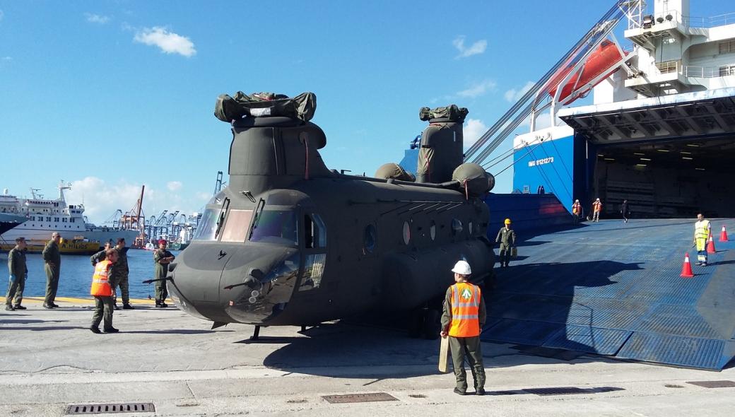 Είχαμε ζητήσει επιπλέον Chinook από τις ΗΠΑ – Μας έστειλαν ένα αναγνωριστικό Ρ-8!