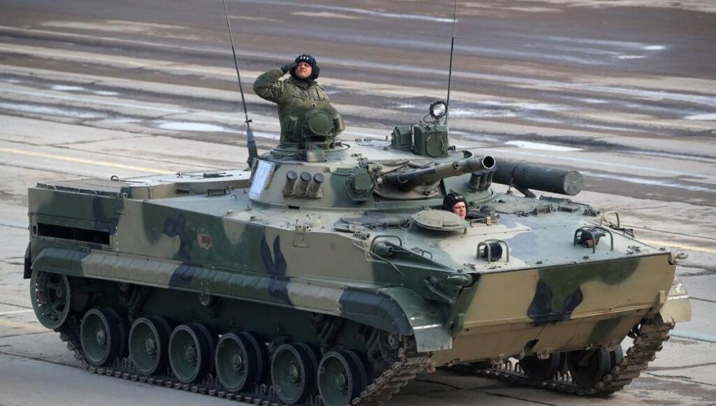 Αυτό είναι το τεθωρακισμένο όχημα BMP-3 με το νέο πύργο μάχης Berezhok